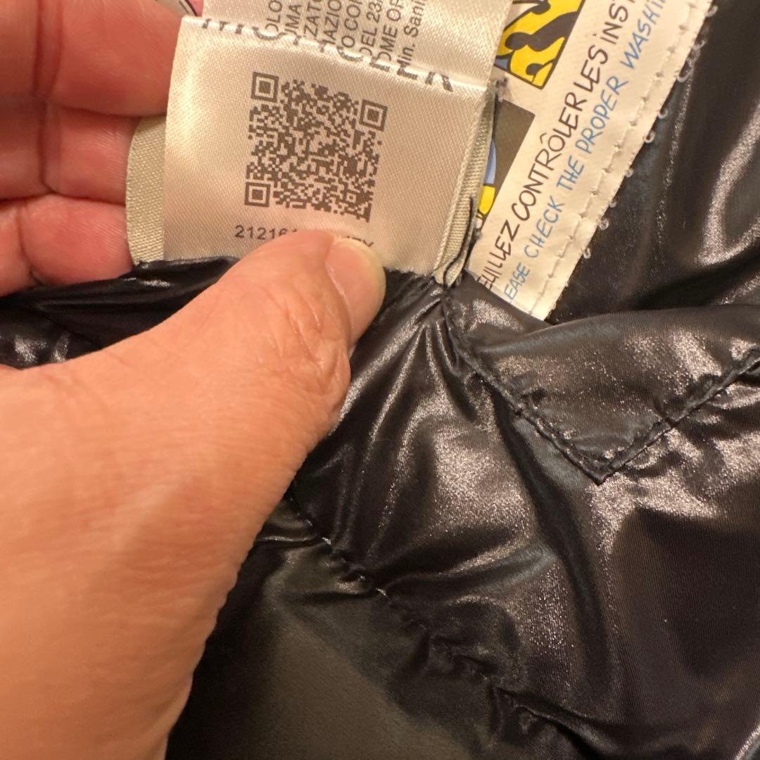 モンクレール　ダウン　ベスト　黒