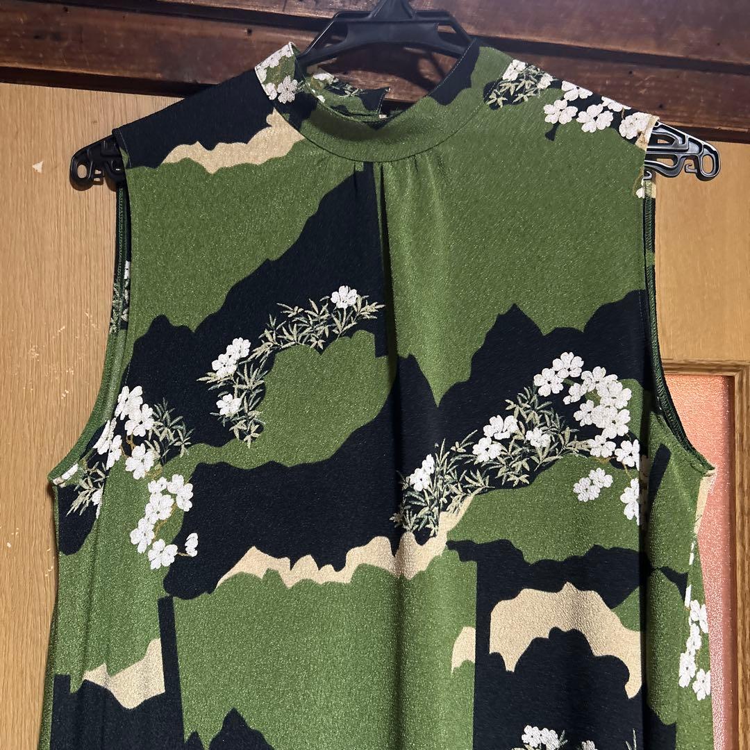 詩仙堂トモコレションワンピース