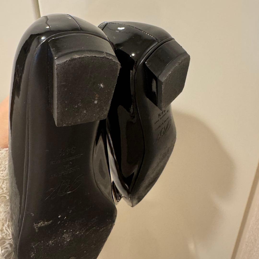 Roger vivier パテントレザー バレリーナ