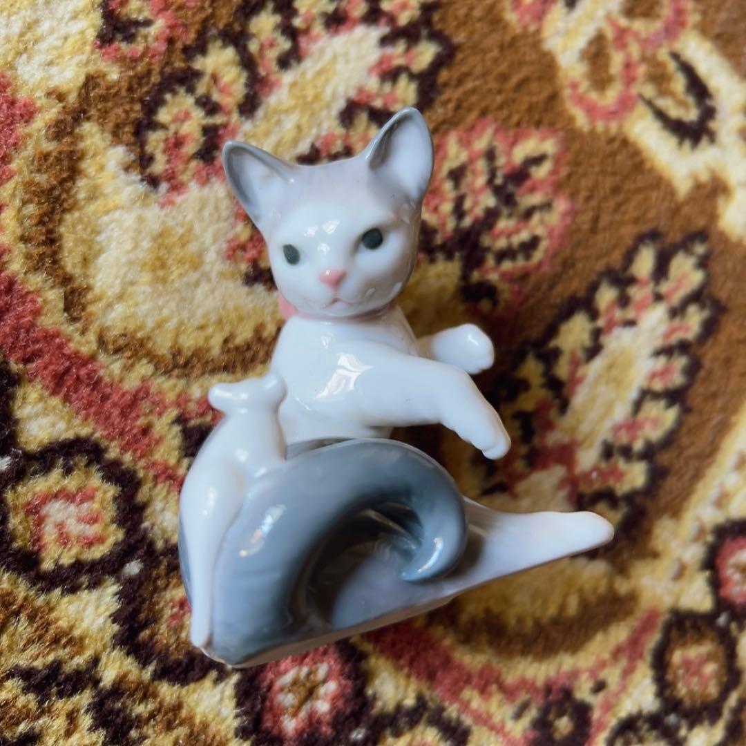 【新品】LLADRO リヤドロ 《驚いた仔猫ちゃん》専用箱付き