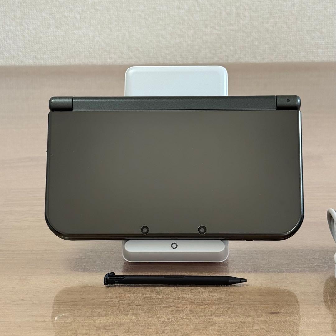 7-019 Newニンテンドー3DS LL メタリックブラック
