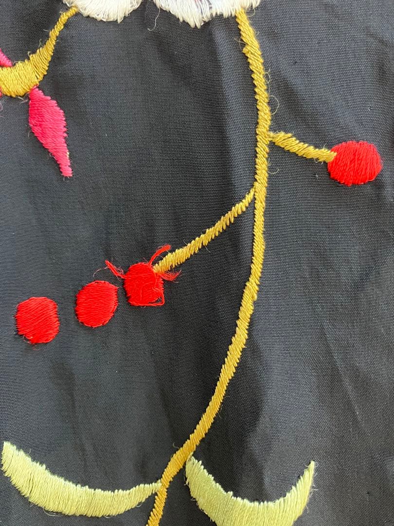 フラメンコ　マントン　シージョ　刺繍