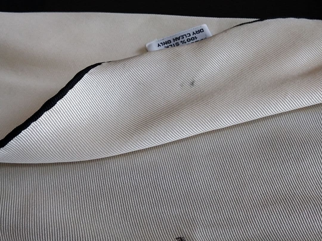 HERMES　エルメス　ロサンジュ　ひし形　シルク　スカーフ