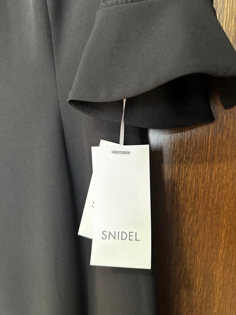 【新品未使用タグ付き】SNIDEL ダブルカラーマーメイドドレス