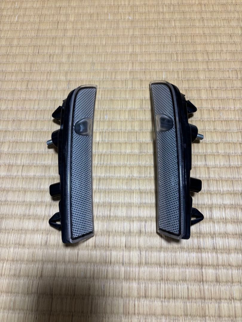 GR86 ZN8 純正サイドマーカー 左右