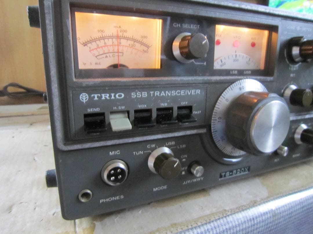 TRIO　受信機　TS-520X　レトロラジオ
