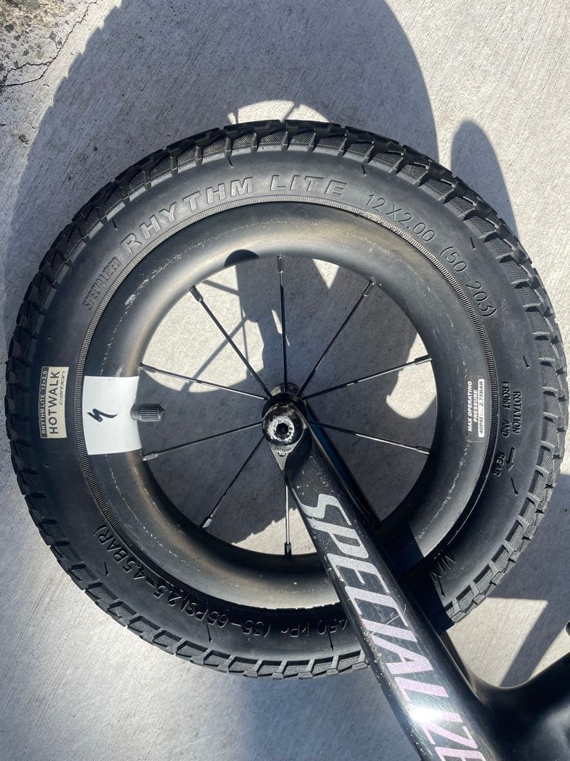 SPECIALIZED HOTWALK CARBON キッズバイク カーボン製