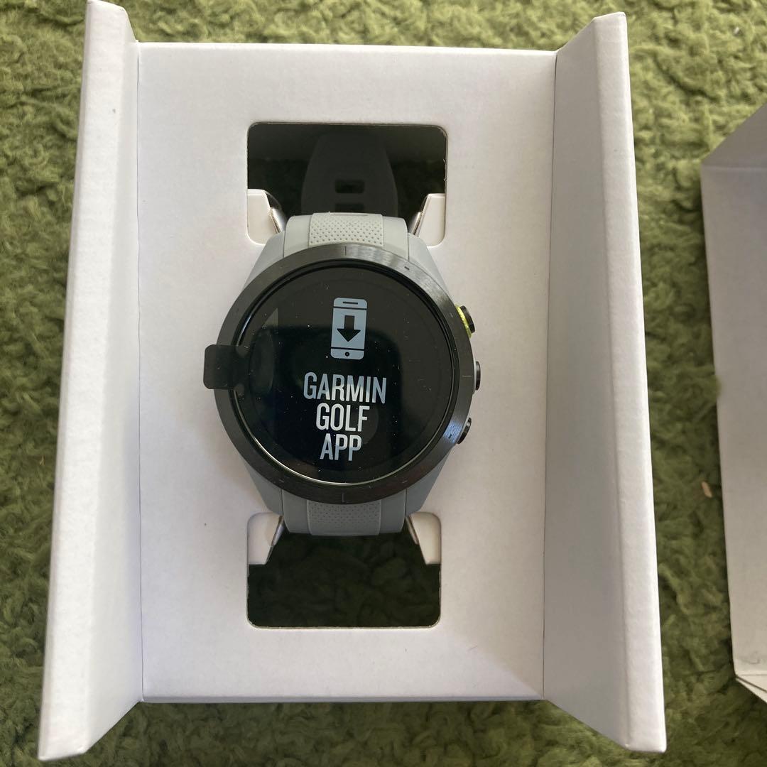 早い者勝ち　GARMIN S70 42mm GPSゴルフスマートウォッチ