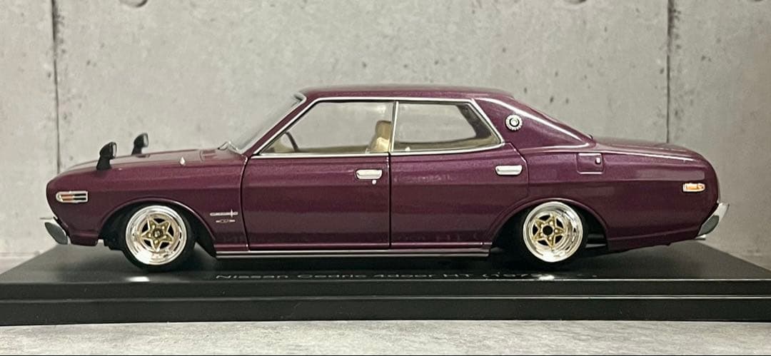 国産名車 1/24 日産 セドリック HT カスタム 旧車 ミニカー 希少車