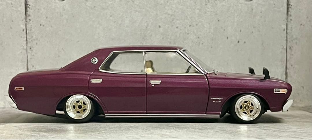 国産名車 1/24 日産 セドリック HT カスタム 旧車 ミニカー 希少車