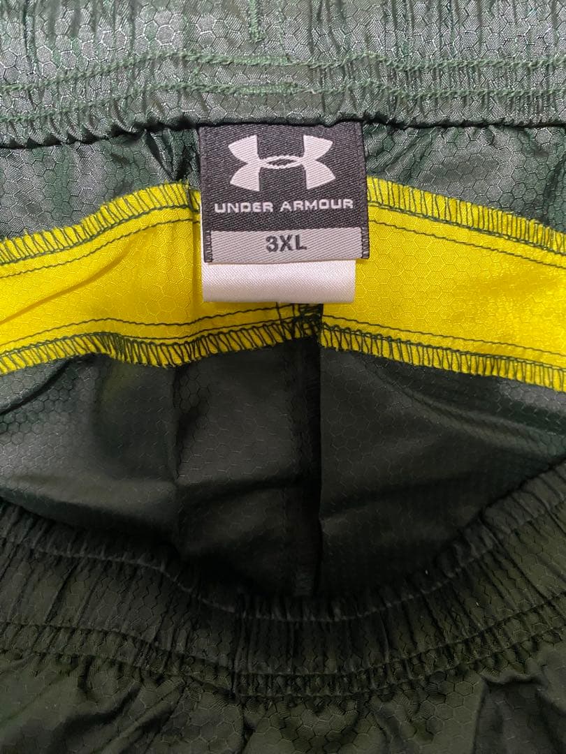 新品　UNDER ARMOUR ピステ セットアップ　イエロー/グリーン　3XL