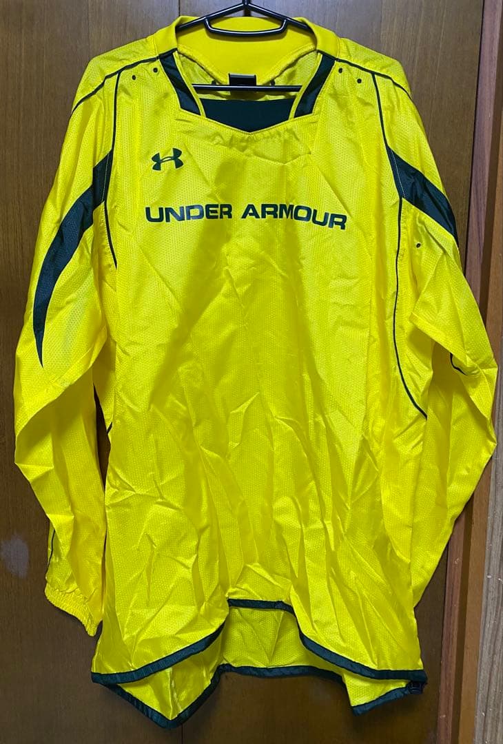 新品　UNDER ARMOUR ピステ セットアップ　イエロー/グリーン　3XL