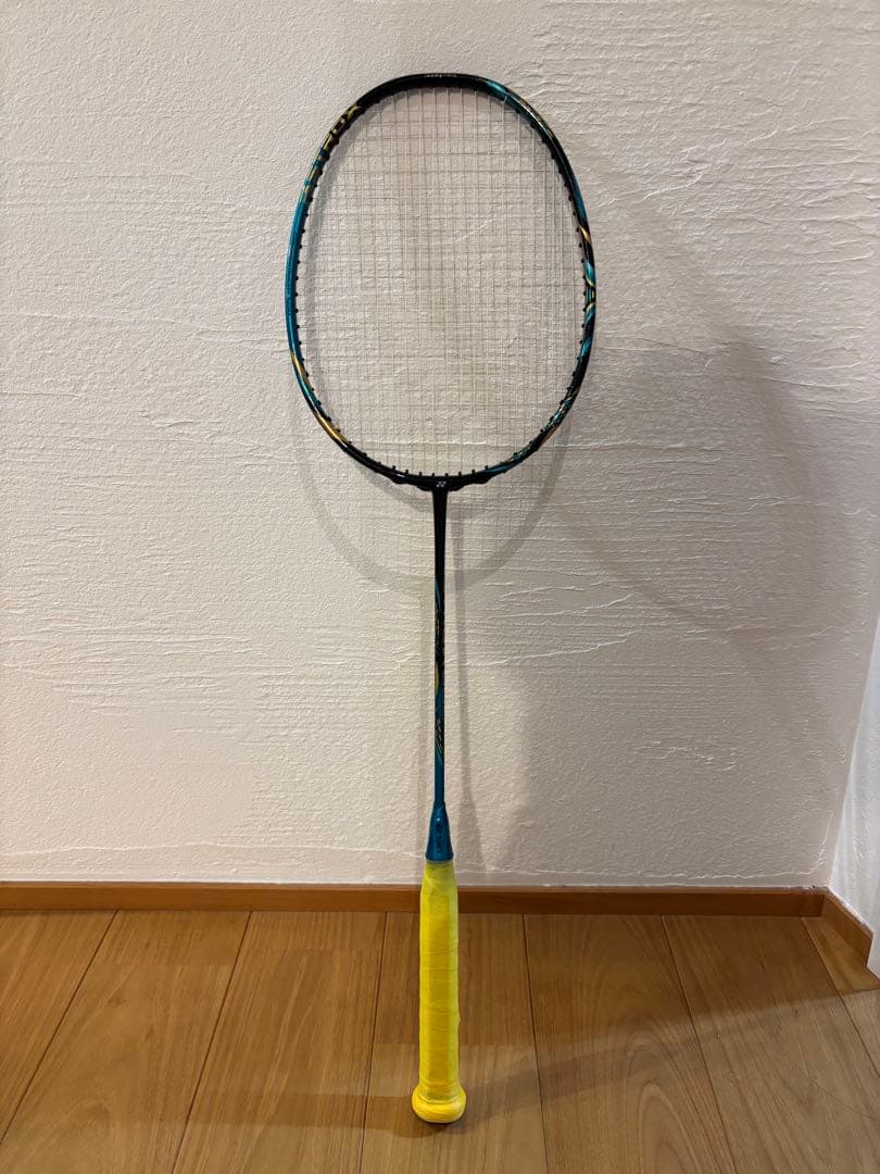 ASTROX 88S PRO 4UG5 バドミントンラケット