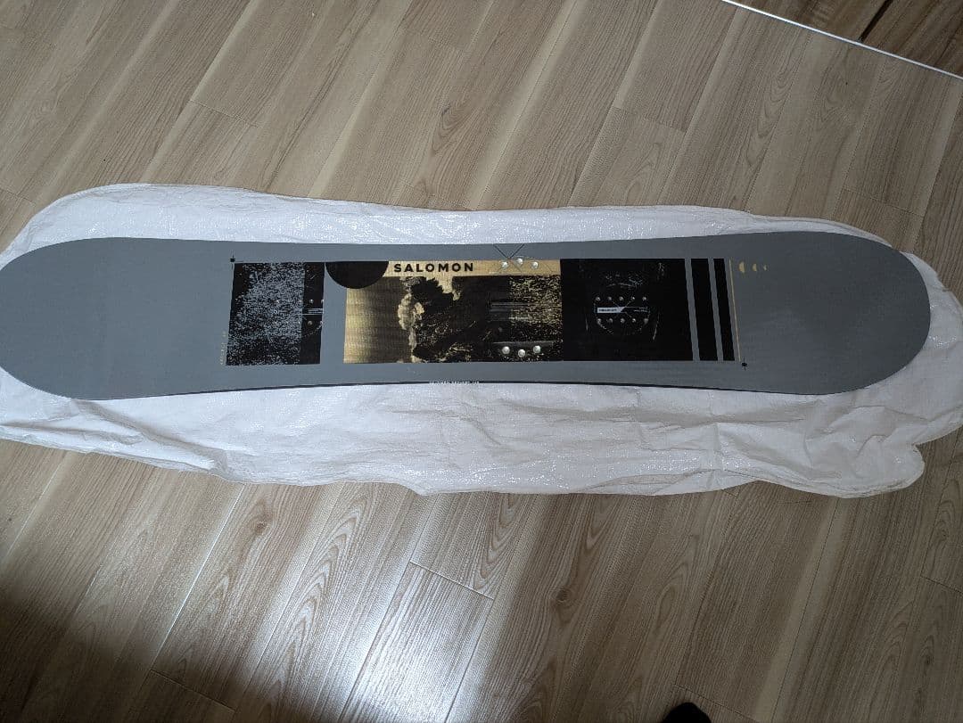 SALOMON スノーボード グレー