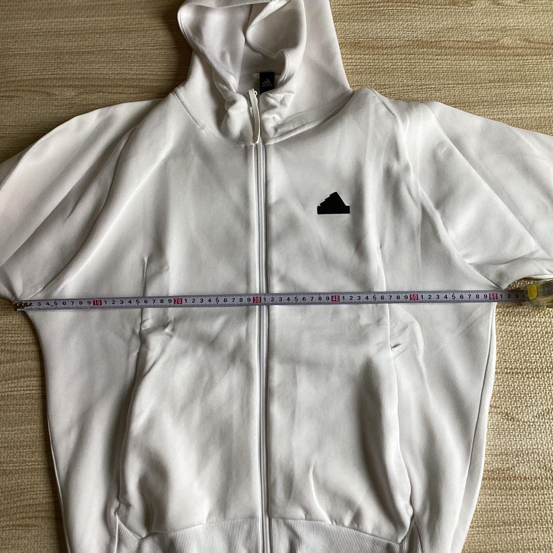 adidas ホワイト フード付き パーカー　IN5092