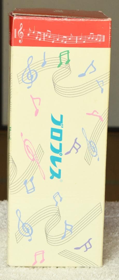 8つの名曲の主題を奏でるミニチュアバイオリン スタンド付き