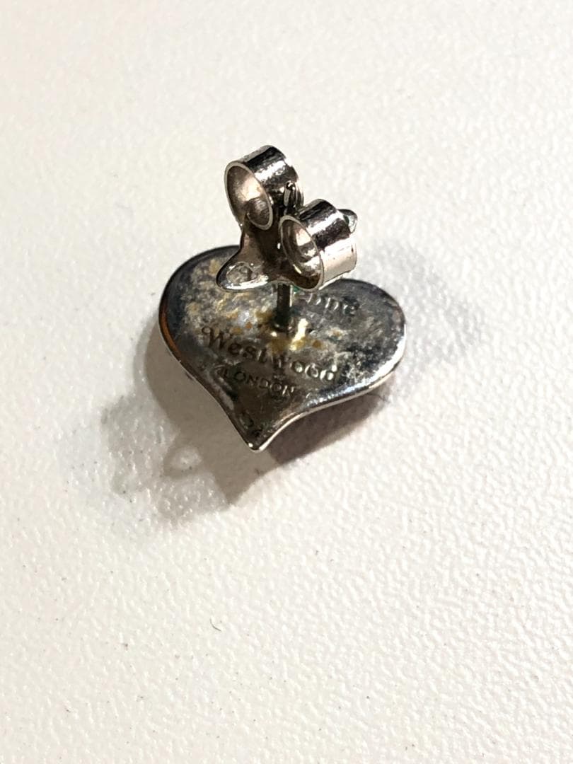 022130 vivienne westwood ハート オーブ ピアス