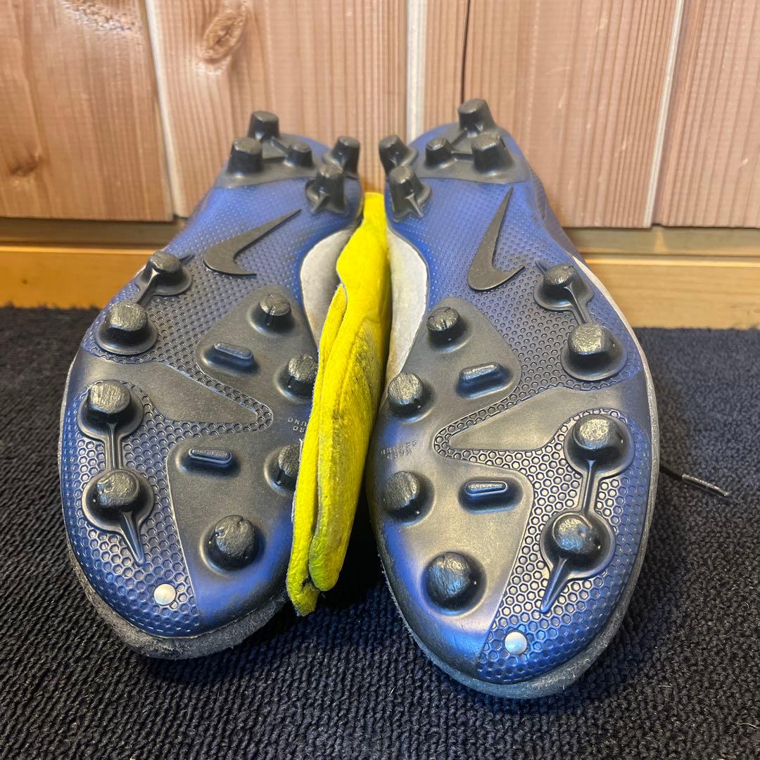 NIKE ティエンポ8