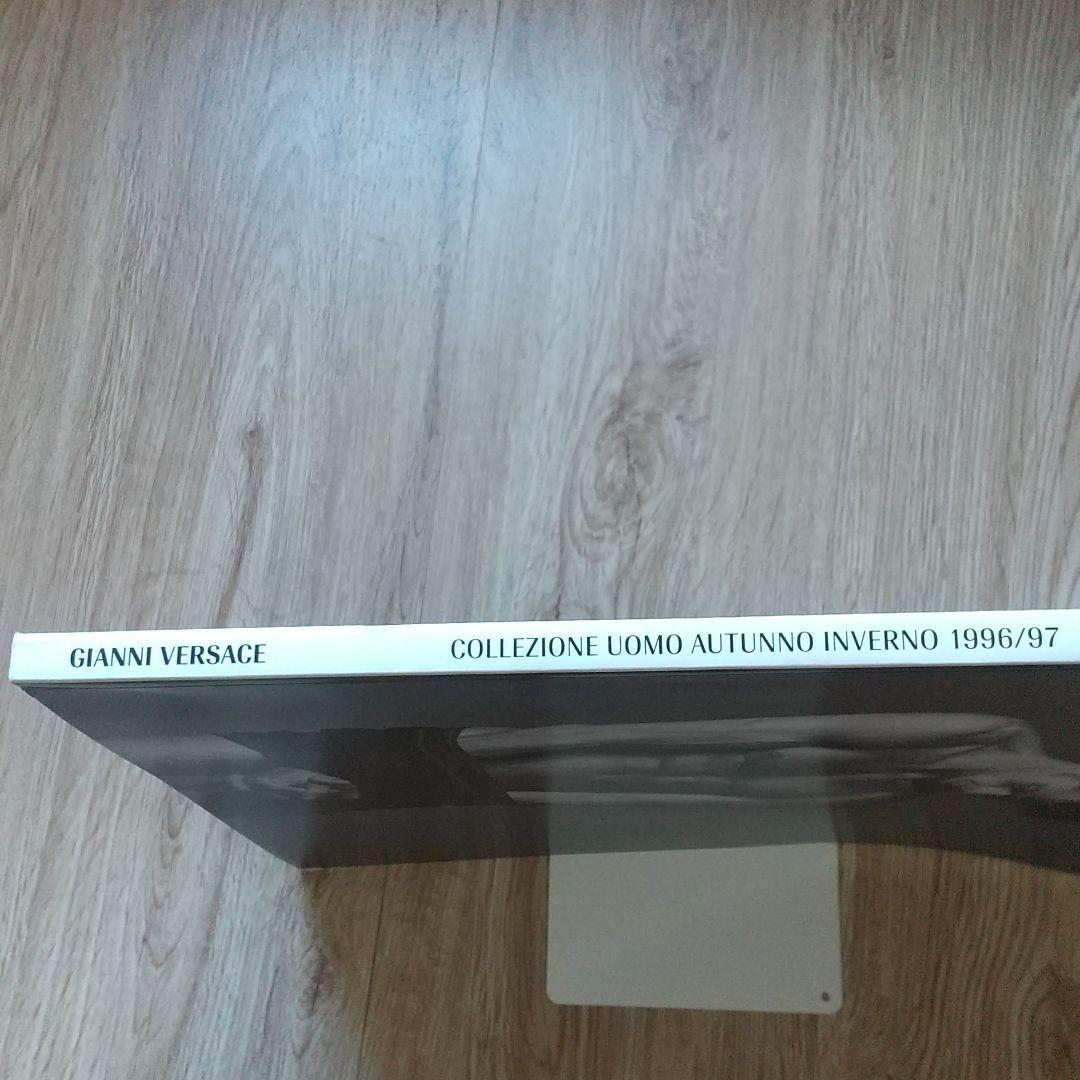 希少品 ヴェルサーチ VERSACE 写真集