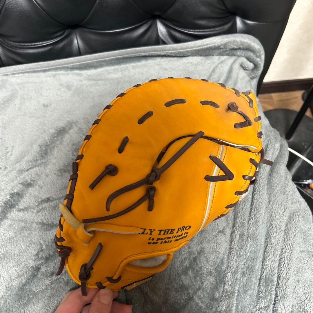硬式ファーストグローブ