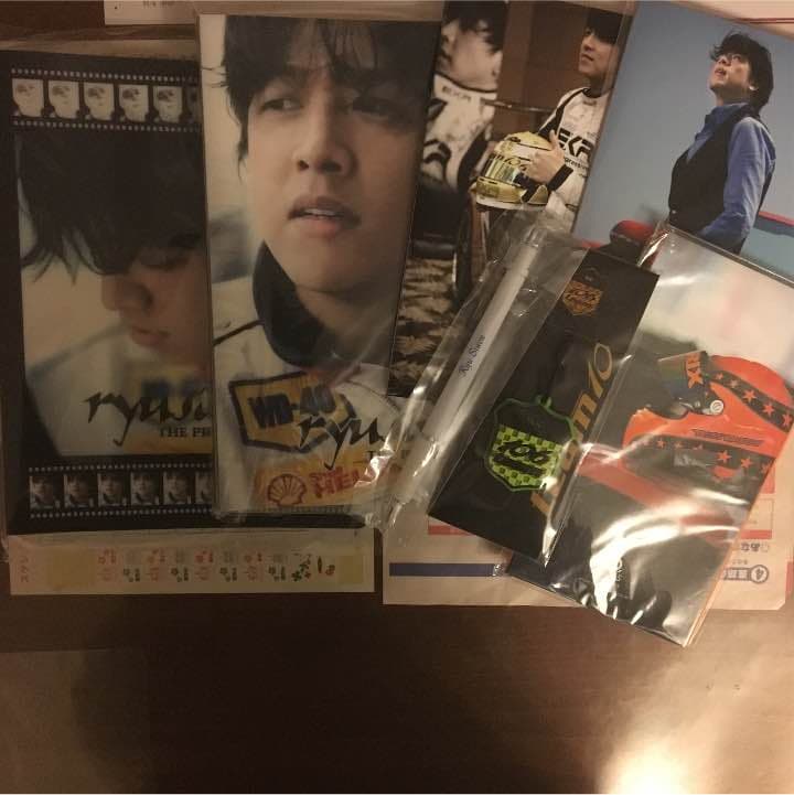 リュシウォン グッズ ポーチ メモ帳など！！