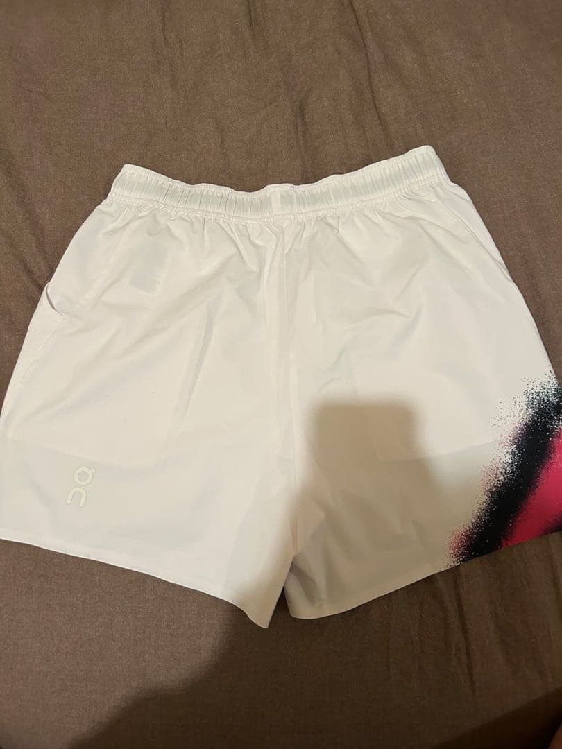 On Court Shorts Men’s Sサイズ