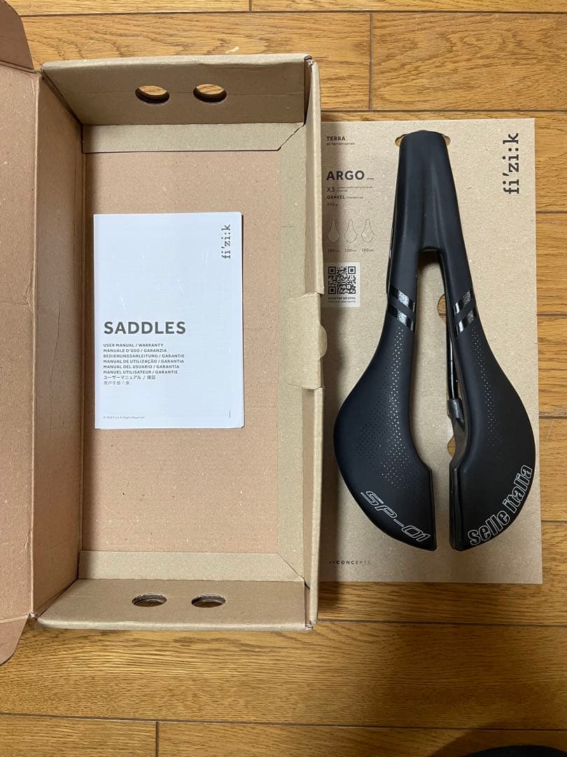 フィジーク トライアスロン用サドル fizik Saddle