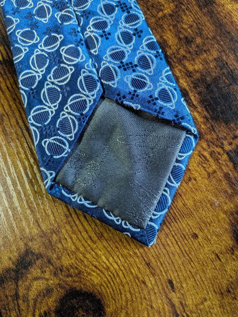 《ほぼ未使用》Vivienne Westwood ヴィヴィアン Blueネクタイ