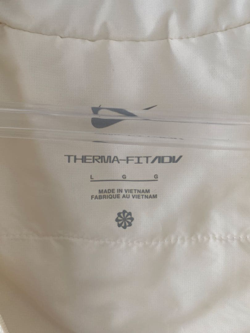☆美品☆送料無料☆NIKE(ナイキ)Therma-FIT ADV エアロロフト☆