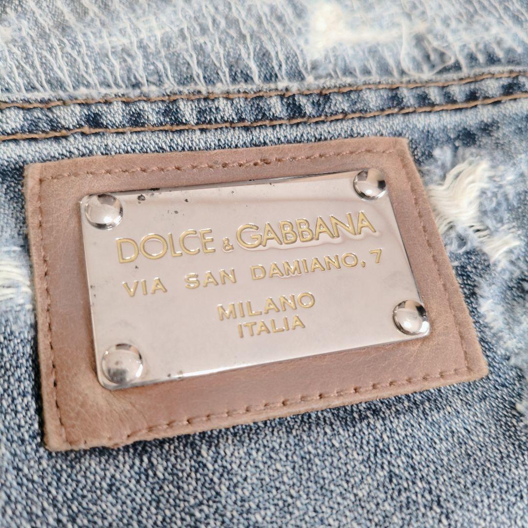 DOLCE&GABBANA デニム ステッチ 刺繍 ダメージ加工 ロゴ金具