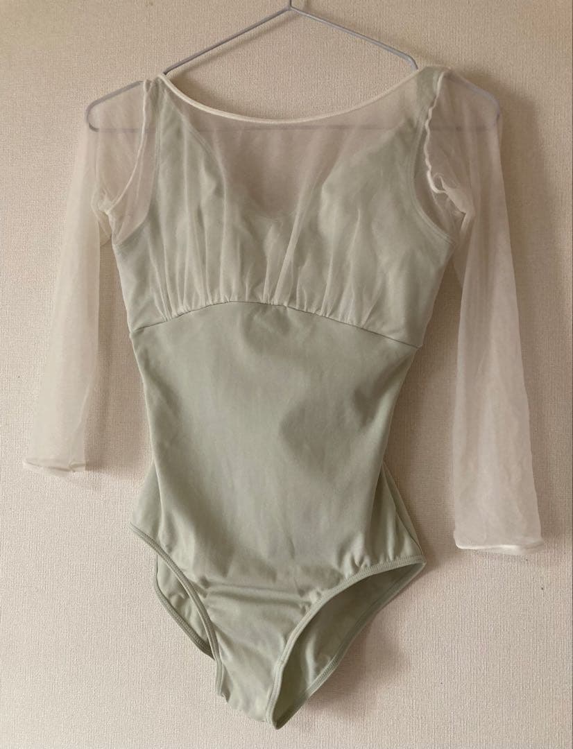 ⭐︎美品⭐︎ バレエ　レオタード　チャコット　M