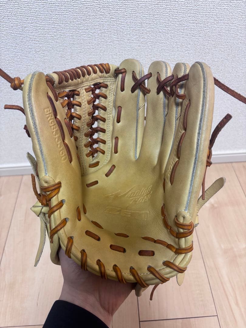 ぽ*ぺ様 ZETT 軟式グローブ クリーム色 右投げ用　型付け済み