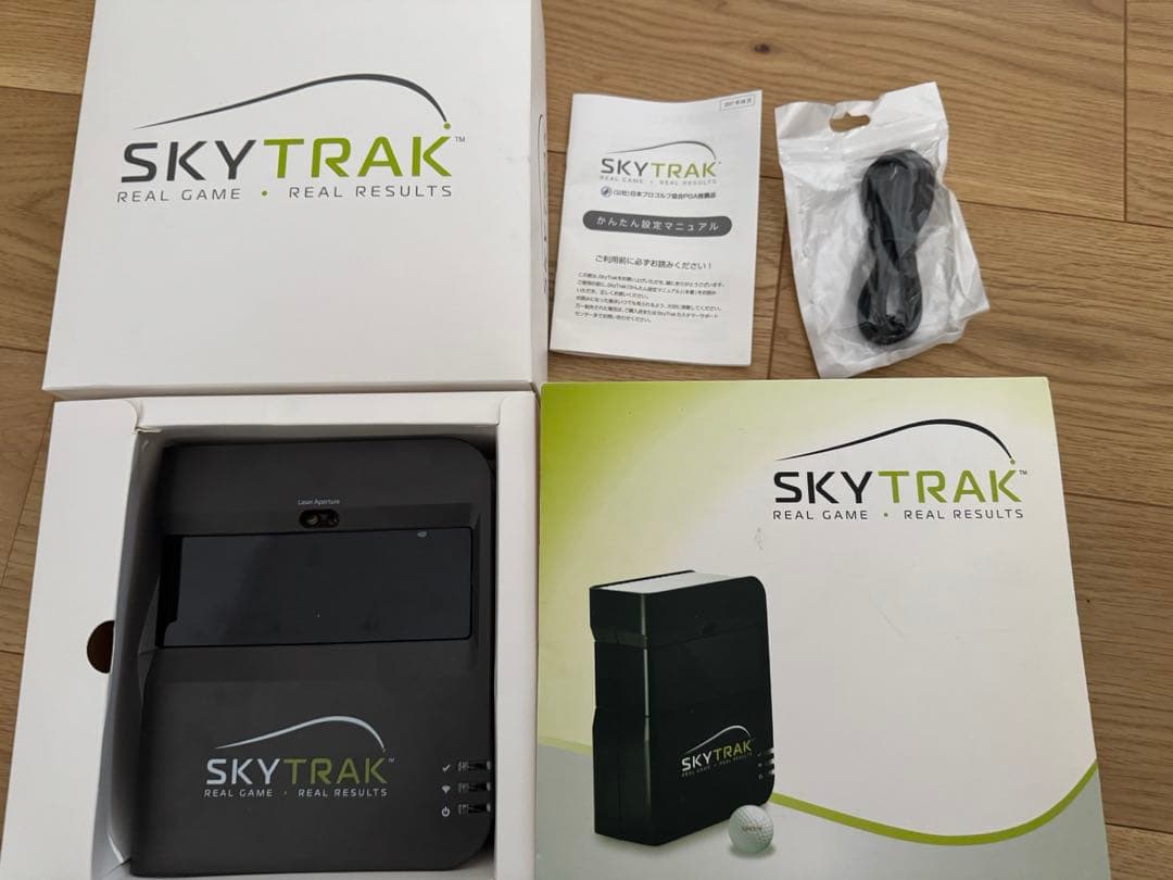 大幅値下げ！SKYTRAK 本格ゴルフシミュレーター本体と付属品