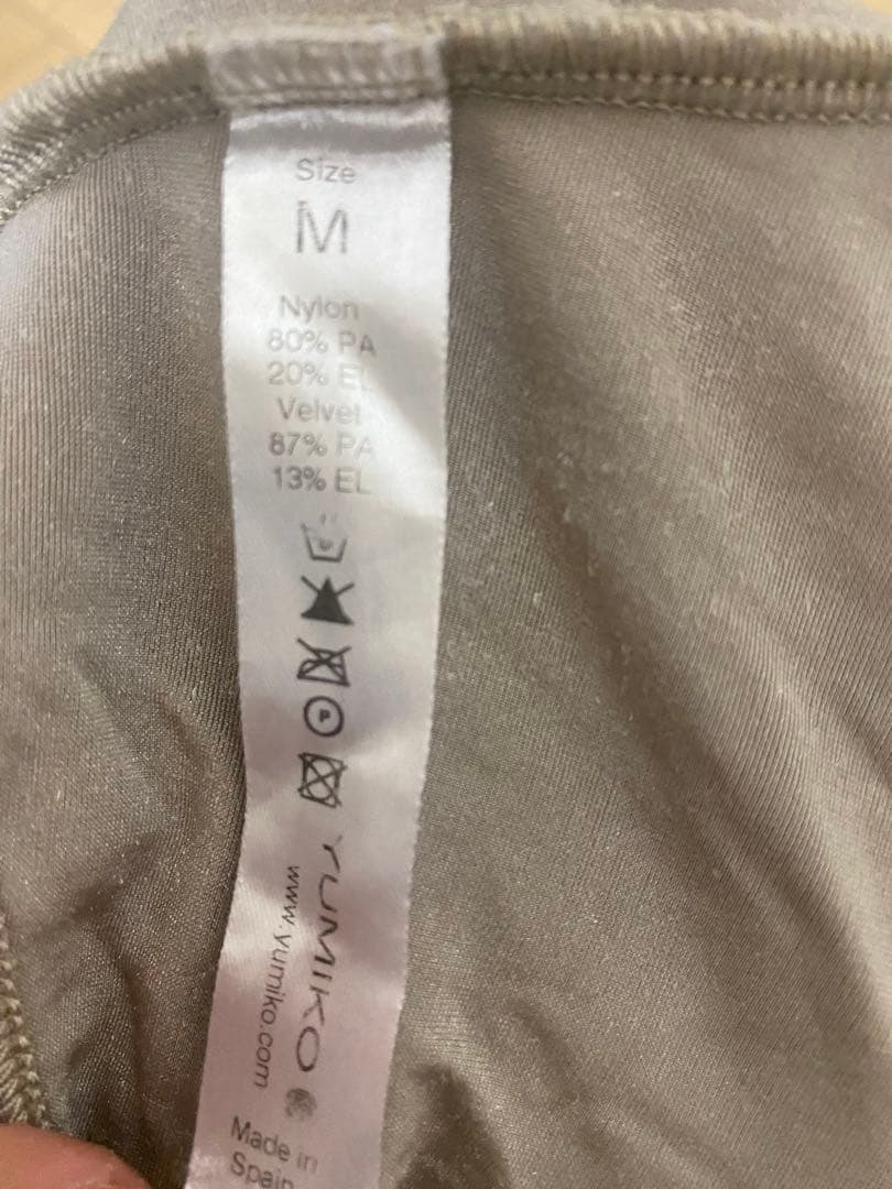 YUMIKO Mサイズ ベルベットレオタード