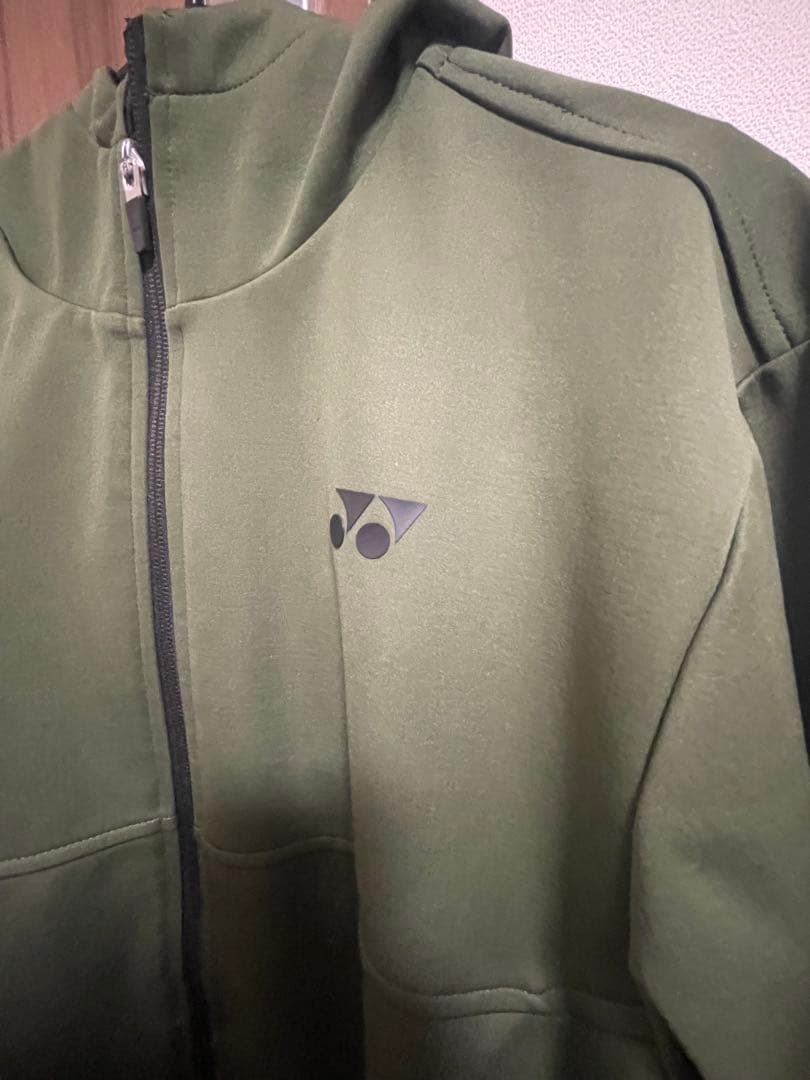 YONEX ウォームアップパーカー グリーン　Lサイズ