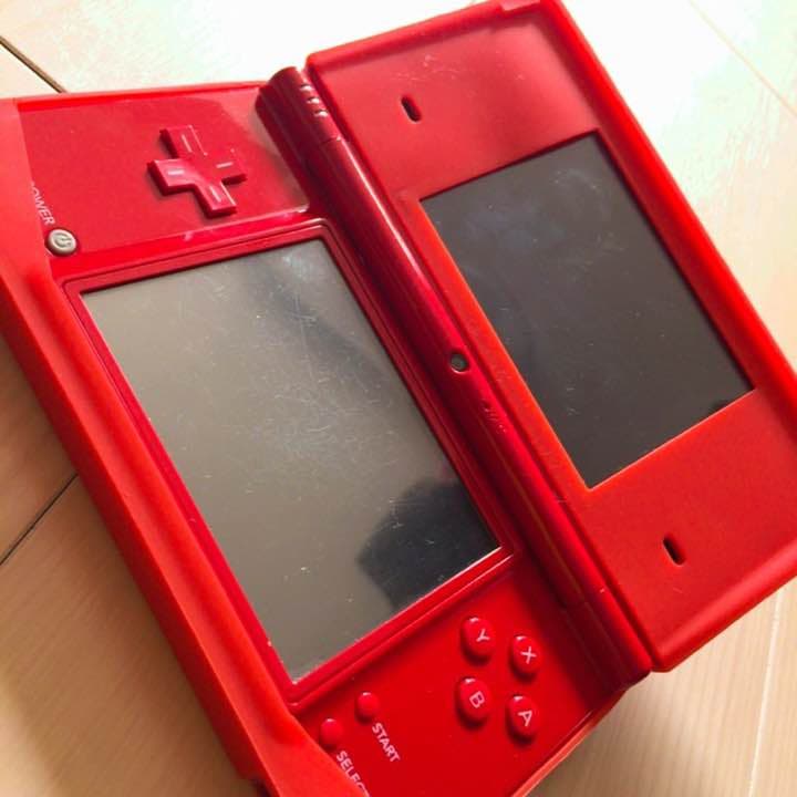 今だけ10%！！ 任天堂 DSi