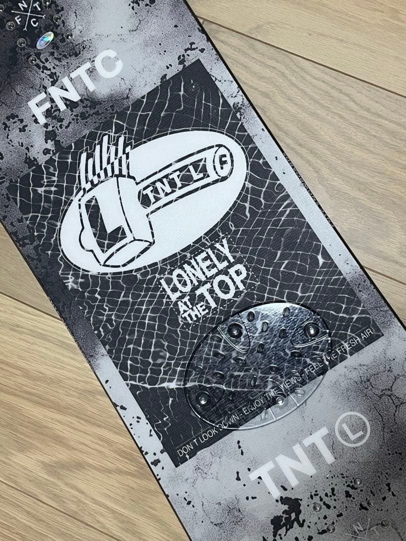 FNTC TNTL 23-24モデル 153cm ダブルキャンバー スノーボード