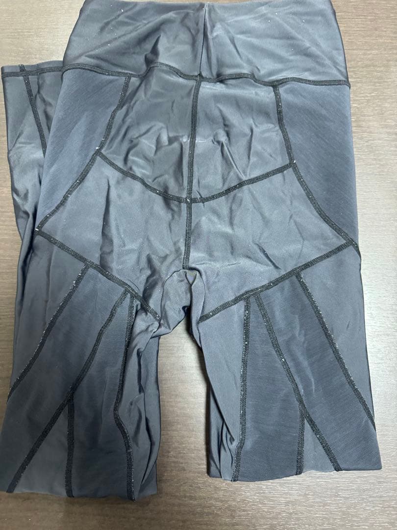 LAVA パーフェクトフォームレギンス　中古2枚セット