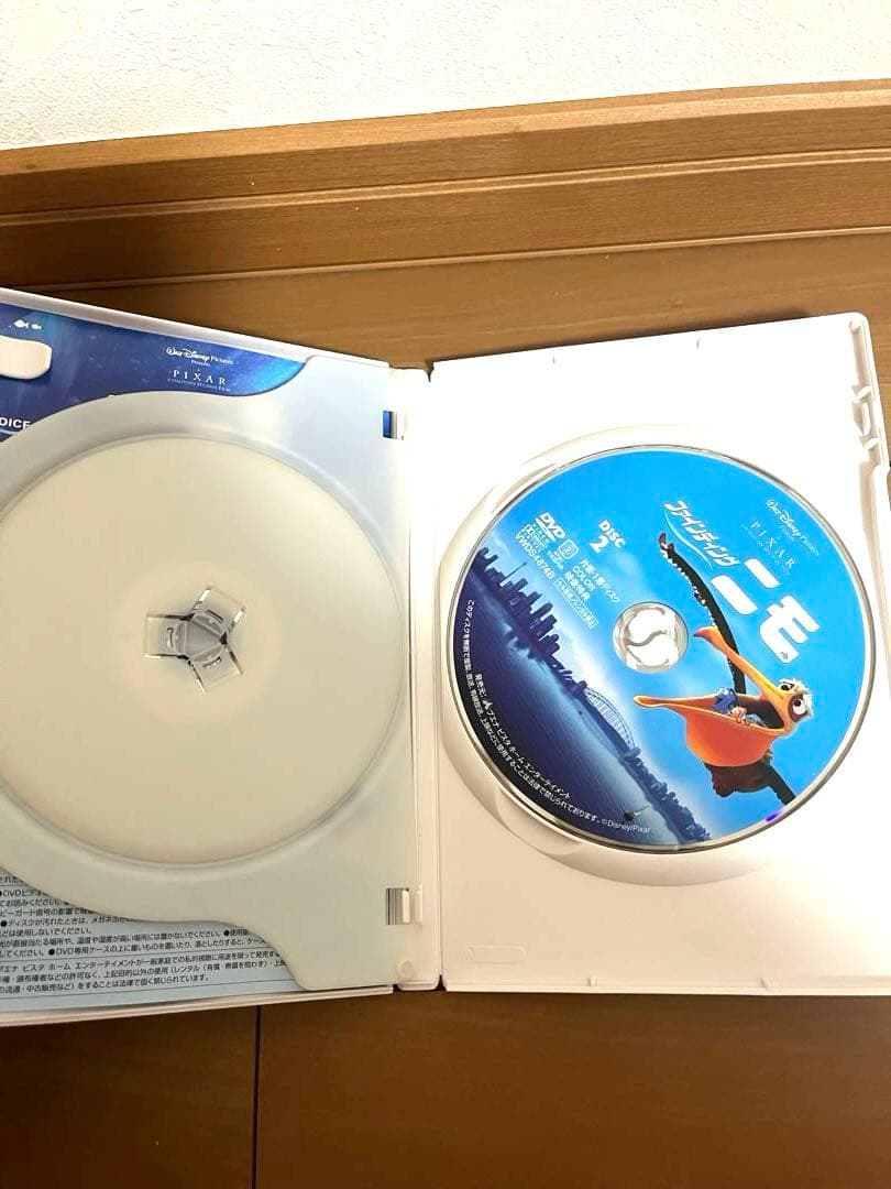ディズニーPixar DVDまとめ売りトイストーリー ニモ モンスターズインク