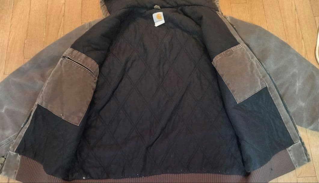 Carhartt アクティブジャケット 　ダークブラウン　 Mサイズ