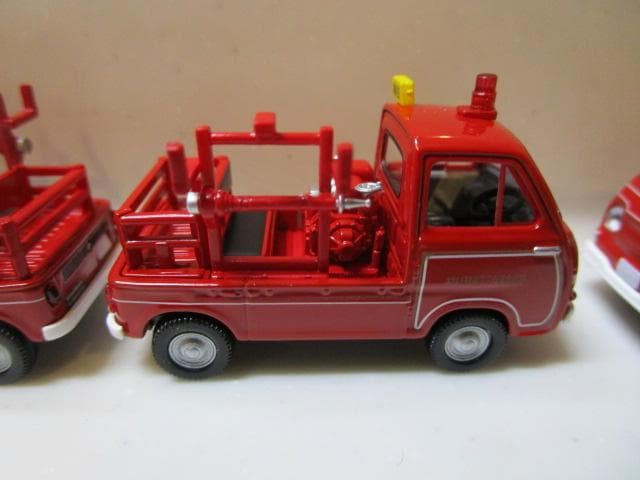 トミカLV/新品未開封 スバルサンバーポンプ消防車(梅田町消防団) 3台