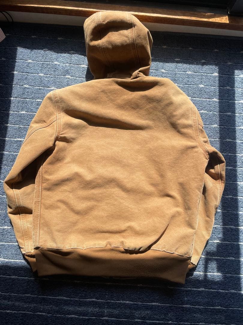 Carhartt アクティブジャケット フェード茶 雰囲気抜群
