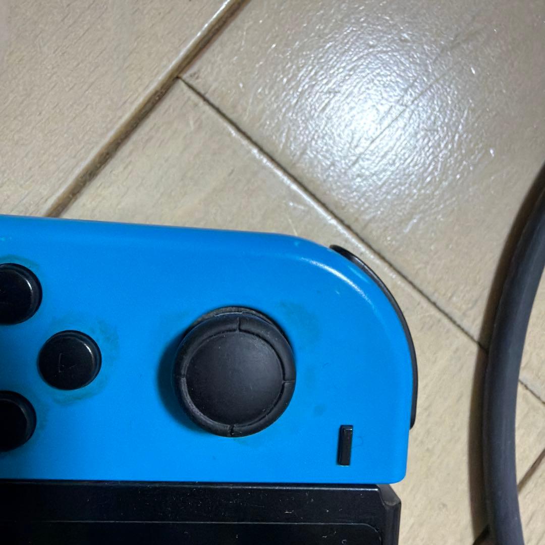 Nintendo Switch 本体 赤と青 Joy-Con 付属品あり