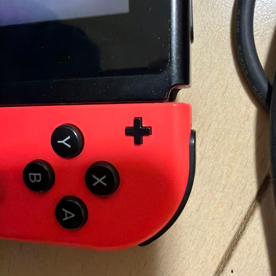 Nintendo Switch 本体 赤と青 Joy-Con 付属品あり