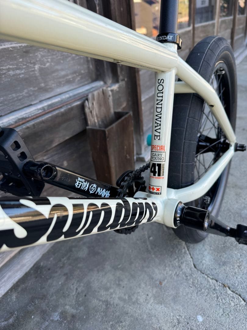 BMX SUNDAY SOUNDWAVE 21”