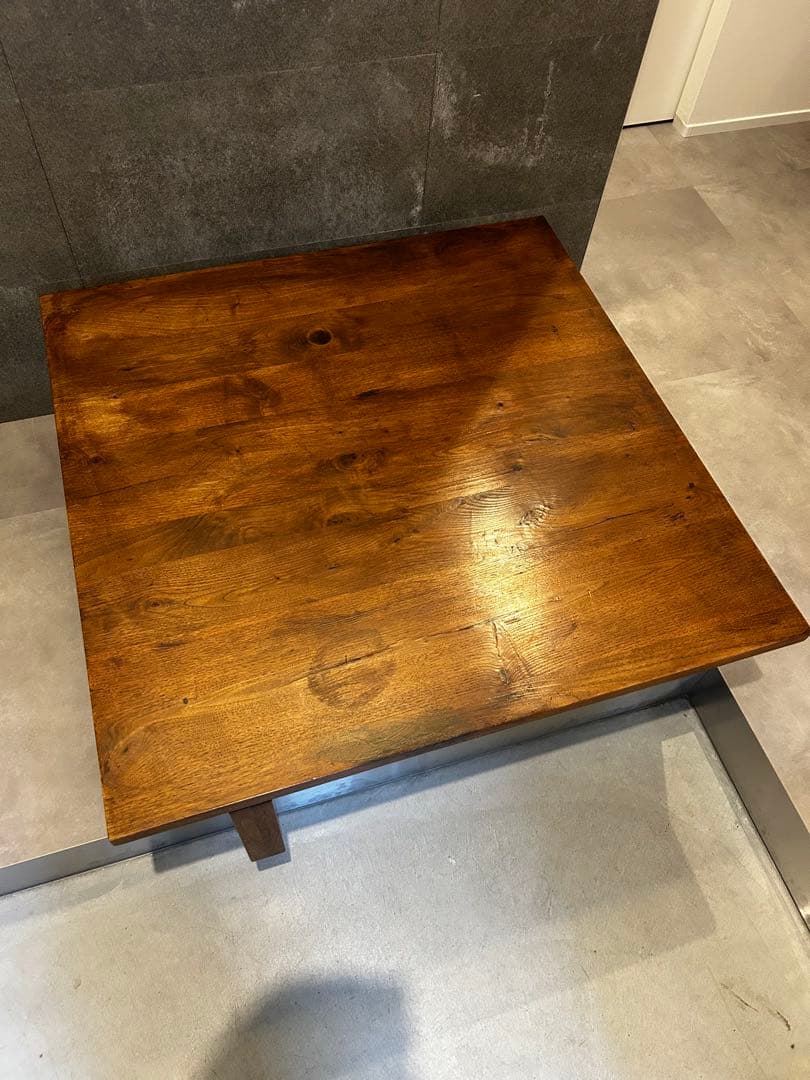HIRASHIMA / ヒラシマCARAMELLA Living Table