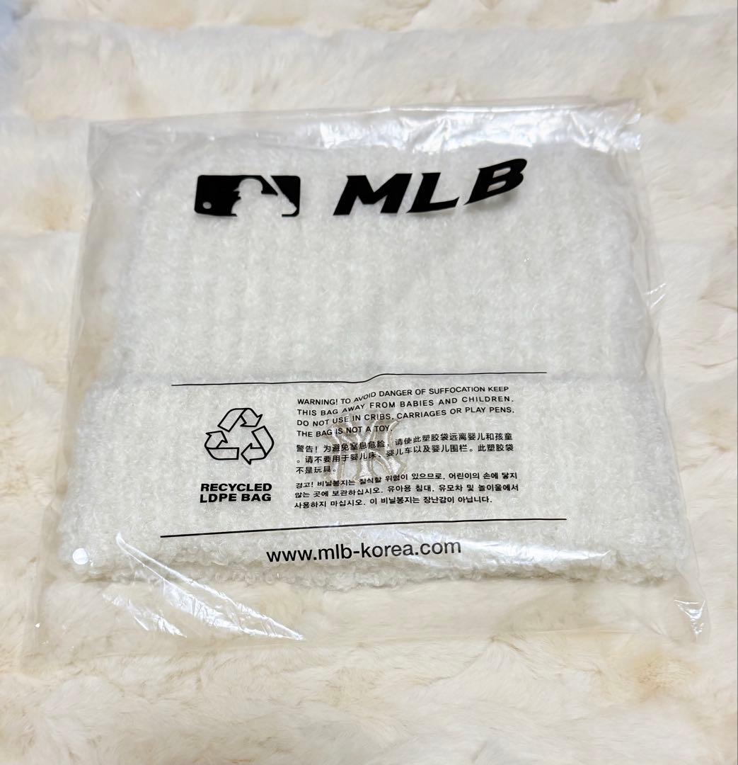 MLB Korea 猫耳ビーニー　クリーム