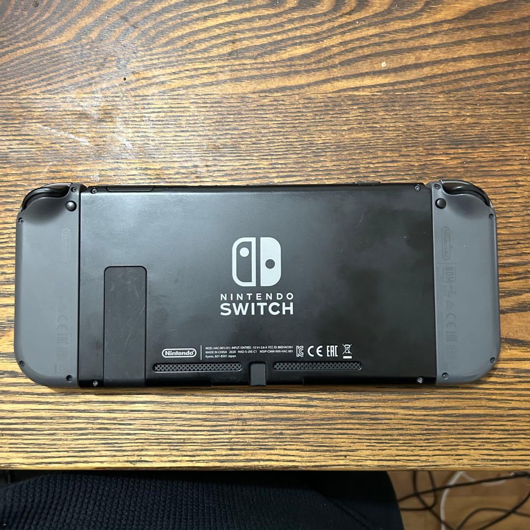 美品　Nintendo Switch 本体　付属品完備　使用少バッテリー強化版