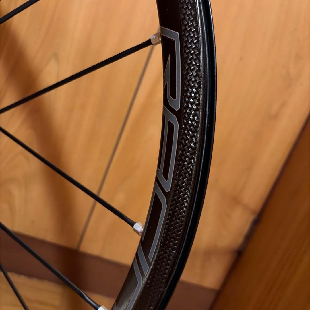 RACING ZERO 700C カーボンホイール　リムブレーキ
