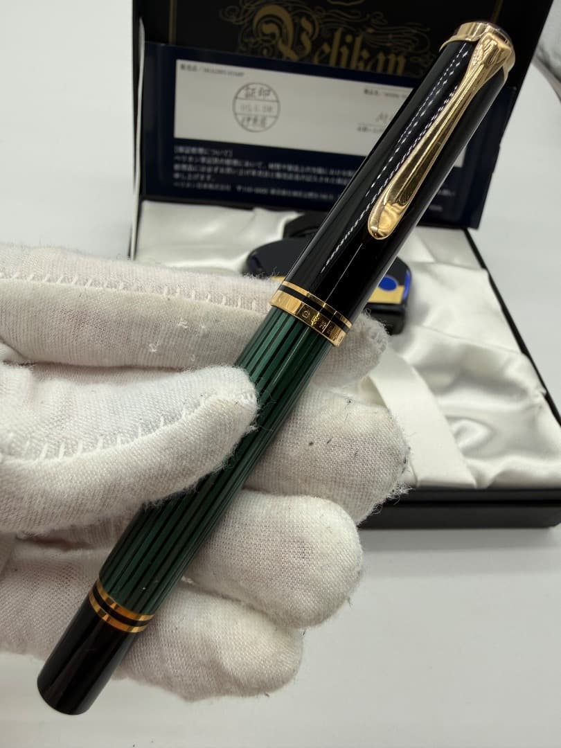 d*3様 ペリカン　万年筆　14c-585 新品同様　箱/インク付き